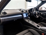 Porsche Cayman Image 3