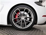 Porsche Cayman Image 4