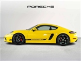 Porsche Cayman Image 2