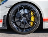 Porsche Cayman Image 4