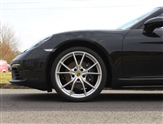 Porsche Cayman Image 4