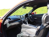 Porsche Cayman Image 3