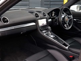 Porsche Cayman Image 3