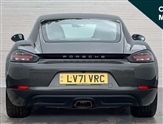 Porsche Cayman Image 4