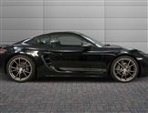 Porsche Cayman Image 4