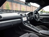 Porsche Cayman Image 5