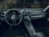 Porsche Cayman Image 5