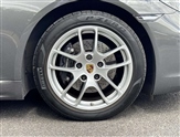Porsche Cayman Image 4