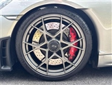 Porsche Cayman Image 4