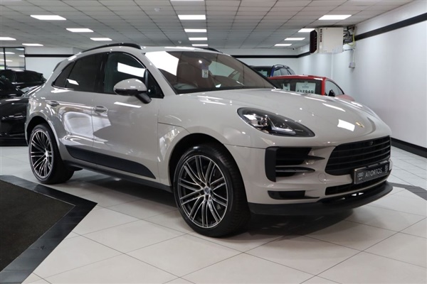 Large image for the Used Porsche MACAN