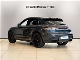 Porsche Macan Image 2