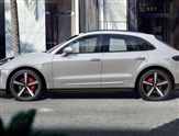 Porsche Macan Image 2