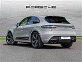 Porsche Macan Image 2