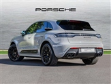 Porsche Macan Image 2