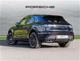 Porsche Macan Image 2
