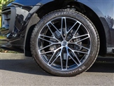 Porsche Macan Image 4