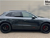 Porsche Macan Image 2