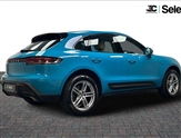 Porsche Macan Image 2
