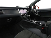 Porsche Macan Image 3
