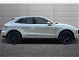 Porsche Macan Image 6