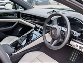 Porsche Panamera Image 4
