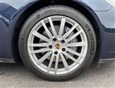 Porsche Panamera Image 4