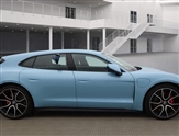 Porsche Taycan Image 5