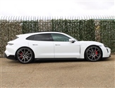Porsche Taycan Image 6