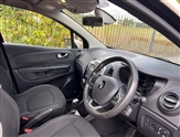 Renault Captur Image 2