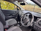 Renault Captur Image 2