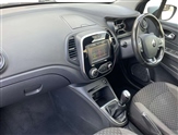 Renault Captur Image 2