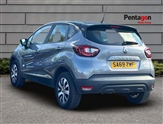 Renault Captur Image 2