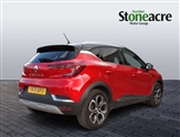 Renault Captur Image 2