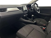 Renault Captur Image 2