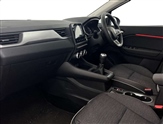 Renault Captur Image 2