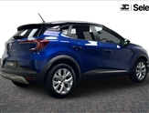 Renault Captur Image 2