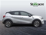 Renault Captur Image 2