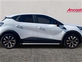 Renault Captur Image 2