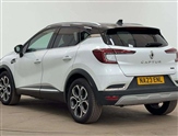 Renault Captur Image 2