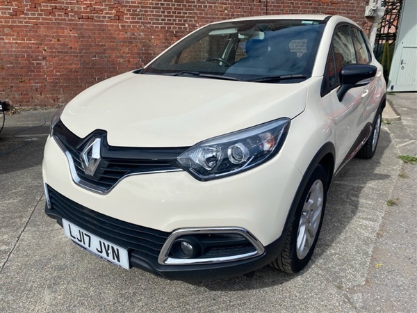 Large image for the Used Renault CAPTUR