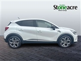 Renault Captur Image 2