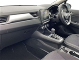 Renault Captur Image 2