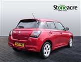 Suzuki Swift Image 2