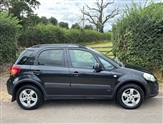 Suzuki SX4 Image 3