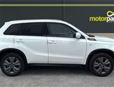 Suzuki Vitara Image 2