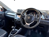 Suzuki Vitara Image 5