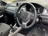 Suzuki Vitara Image 5
