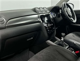 Suzuki Vitara Image 2