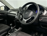 Suzuki Vitara Image 6