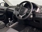 Suzuki Vitara Image 6